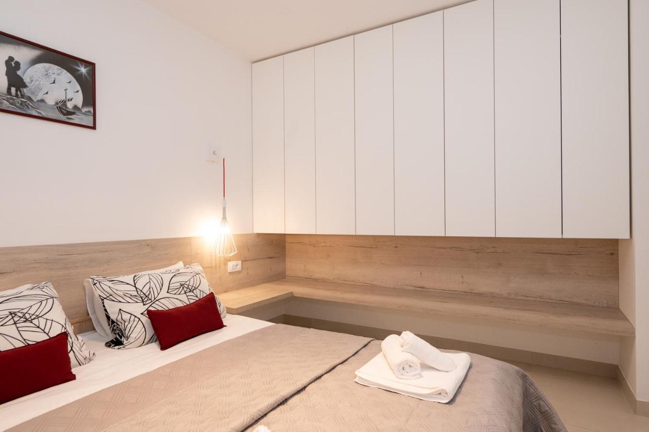 Apartment Tula Šibenik Eksteriør bilde